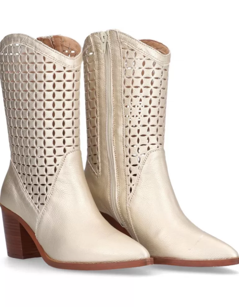 Alpe Botas^ Alina
