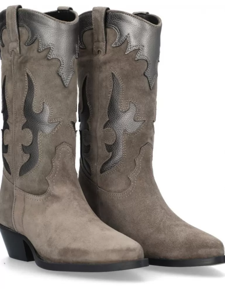 Alpe Botas^ Western